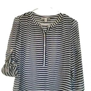 Banana Republic Women's Navy/White Striped Poly Rolled Sleeve Shirt sz Petite Sm